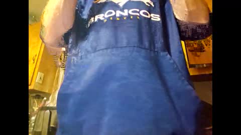 Snapshot of therizzler_1_of_1 chatting on 09.15.25 therizzler_1_of_1 online show from 09.15.25