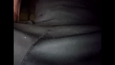 Snapshot of therizzler_1_of_1 chatting on 10.07.25 therizzler_1_of_1 online show from 10.07.25