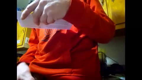 Snapshot of therizzler_1_of_1 chatting on 12.16.25 therizzler_1_of_1 online show from 12.16.25