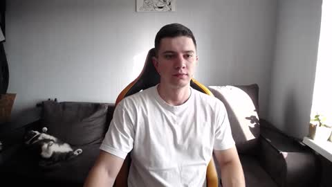 Snapshot of theroadtomars chatting on 11.15.25 Nick online show from 11.15.25