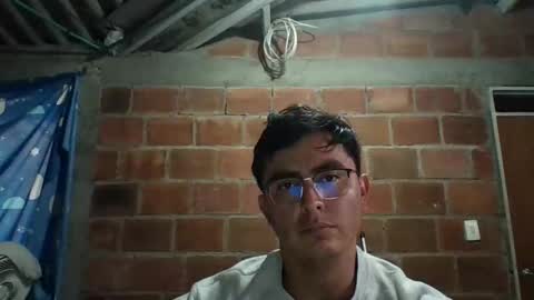 Snapshot of therondevereaux chatting on 05.18.26 Theron Devereaux online show from 05.18.26