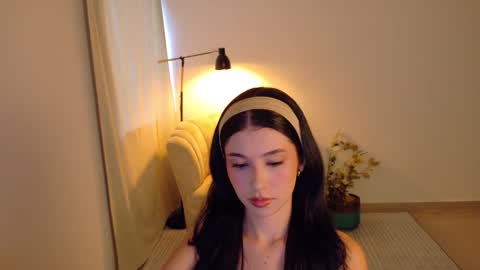 Snapshot of therose_mar chatting on 02.19.26 Mar online show from 02.19.26