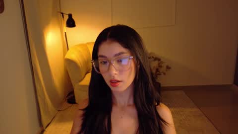 Snapshot of therose_mar chatting on 03.20.26 Mar online show from 03.20.26