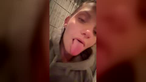 Sadie Hawkins online show from 03.04.26