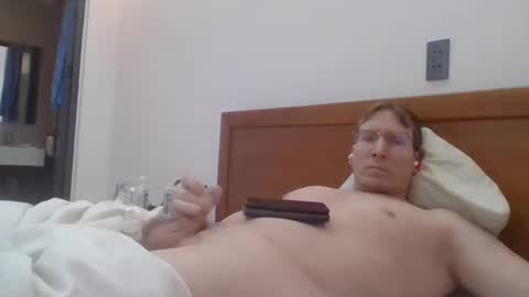 Snapshot of thesavag1 chatting on 01.01.25 thesavag1 online show from 01.01.25