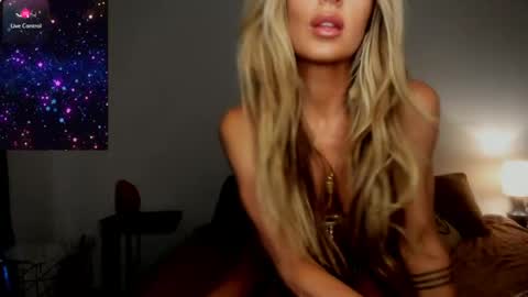 Selina Kyle online show from 06.03.26