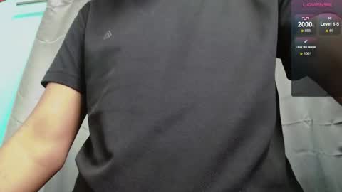 Snapshot of thesexland chatting on 03.10.25 Daniel online show from 03.10.25