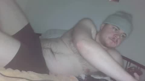 Snapshot of theskeetr27 chatting on 01.02.25 theskeetr27 online show from 01.02.25