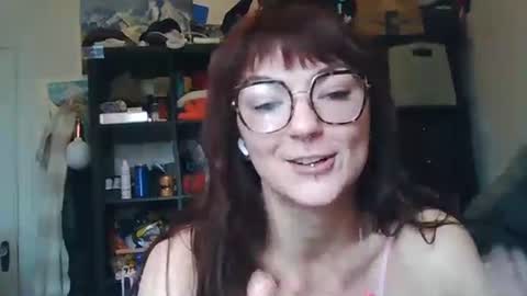 Snapshot of thesm0kinb chatting on 02.09.26 thesm0kinb online show from 02.09.26