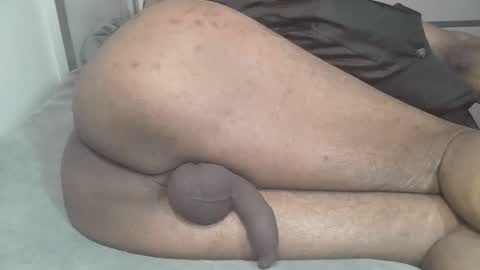 Snapshot of thetightestass14 chatting on 09.29.25 thetightestass14 online show from 09.29.25