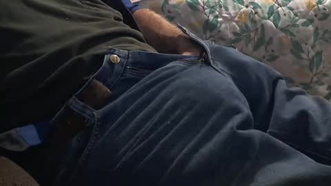 Snapshot of thetnguy chatting on 11.12.25 thetnguy online show from 11.12.25