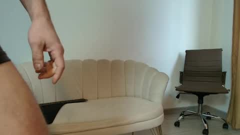 Snapshot of thetopalex chatting on 02.14.26 TheTopAlex online show from 02.14.26