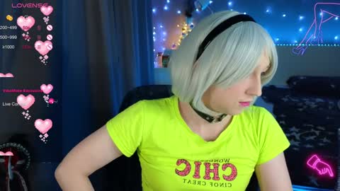 Snapshot of thetrixy chatting on 02.06.25 The Great And Powerful Trixie online show from 02.06.25