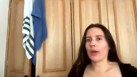 Snapshot of thetropicalseduction chatting on 10.18.25 Nicole online show from 10.18.25