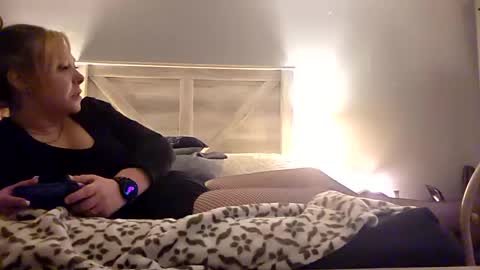 Snapshot of theunbound07 chatting on 10.03.25 theunbound07 online show from 10.03.25