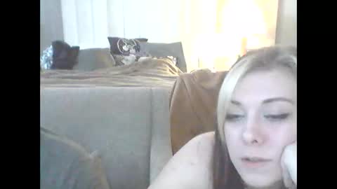 Snapshot of theunbound07 chatting on 10.26.25 theunbound07 online show from 10.26.25