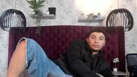 Snapshot of thiago_alves_ chatting on 07.20.26 Thiago Alves online show from 07.20.26