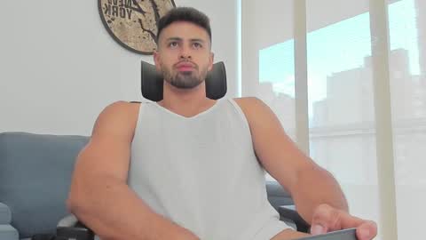 thiago_driussi online show from 12.08.24