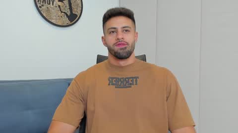 thiago_driussi online show from 12.10.24