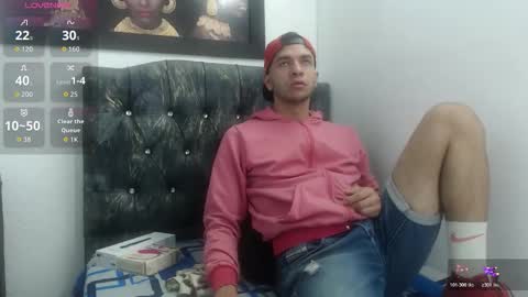 Snapshot of thiago_hairy chatting on 05.24.26 thiago_hairy online show from 05.24.26
