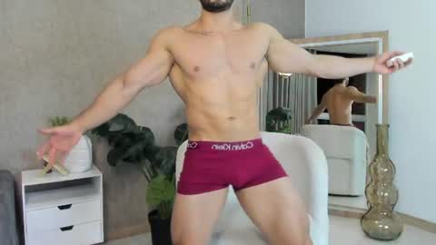 Snapshot of thiago_moretti chatting on 06.24.26 THIAGO online show from 06.24.26