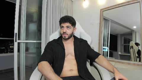 Snapshot of thiago_moretti chatting on 07.03.26 THIAGO online show from 07.03.26