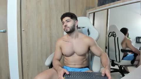 Snapshot of thiago_moretti chatting on 07.06.26 THIAGO online show from 07.06.26