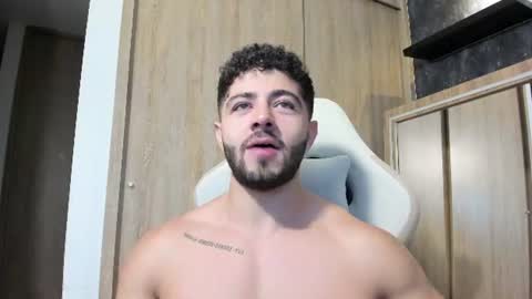 Snapshot of thiago_moretti chatting on 07.29.26 THIAGO online show from 07.29.26