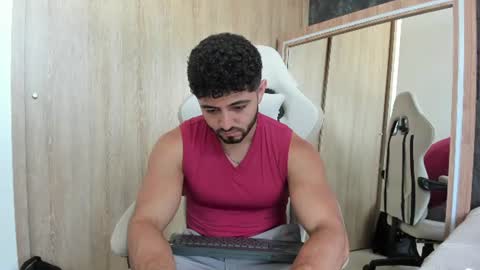 Snapshot of thiago_moretti chatting on 07.30.26 THIAGO online show from 07.30.26