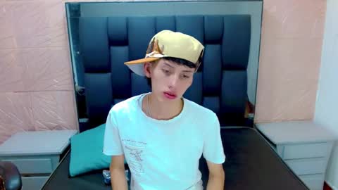 thiago_twink38 online show from 11.08.25