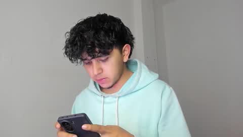 Snapshot of thiago_wc chatting on 11.28.25 Thiago online show from 11.28.25