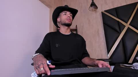 ThiagoFerreti online show from 09.19.25