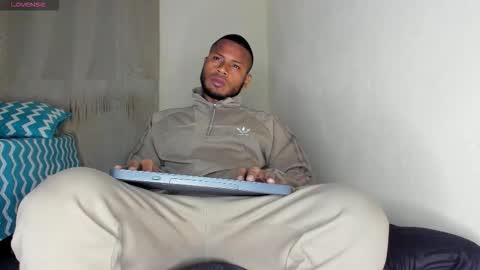 Thiago Instagram   online show from 12.04.25