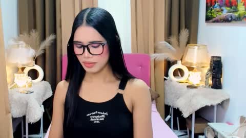 Snapshot of thianna_soft chatting on 11.28.25 thianna_soft online show from 11.28.25