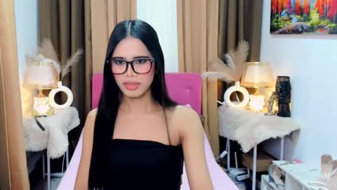 Snapshot of thianna_soft chatting on 11.30.25 thianna_soft online show from 11.30.25