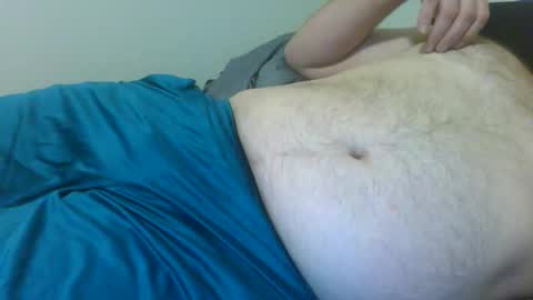 Snapshot of thicc_leak chatting on 04.27.26 thicc_leak online show from 04.27.26