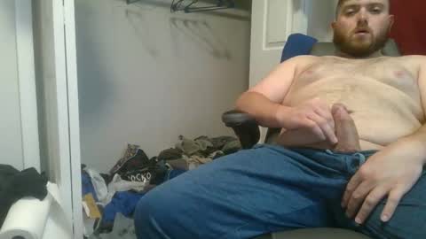 Snapshot of thicc_leak chatting on 05.12.26 thicc_leak online show from 05.12.26
