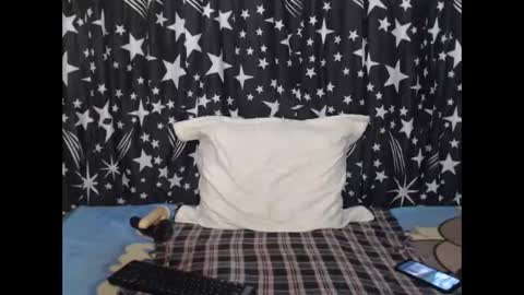 Snapshot of thick_bigcock13 chatting on 01.31.25 gil online show from 01.31.25