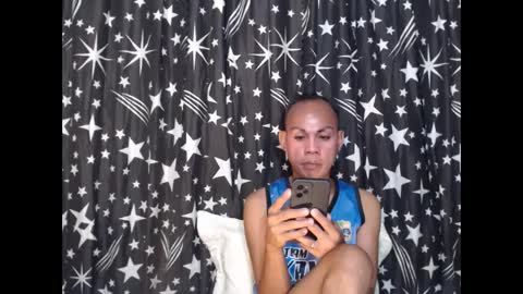 Snapshot of thick_bigcock13 chatting on 03.02.25 gil online show from 03.02.25