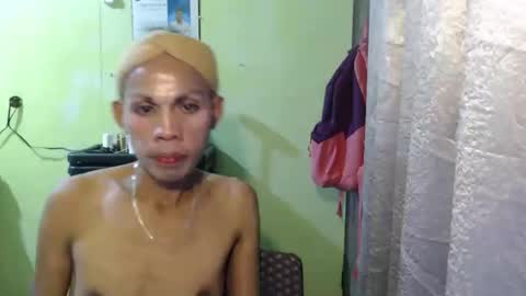 Snapshot of thick_bigcock13 chatting on 03.04.26 gil online show from 03.04.26