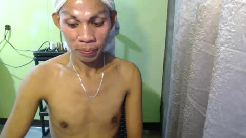 Snapshot of thick_bigcock13 chatting on 03.07.26 gil online show from 03.07.26