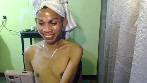 Snapshot of thick_bigcock13 chatting on 03.11.26 gil online show from 03.11.26