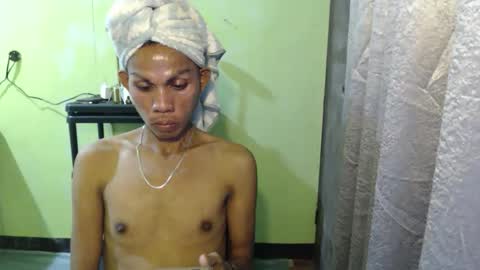 Snapshot of thick_bigcock13 chatting on 03.11.26 gil online show from 03.11.26