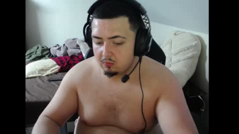 Snapshot of thickboy2424 chatting on 01.20.25 thickboy2424 online show from 01.20.25