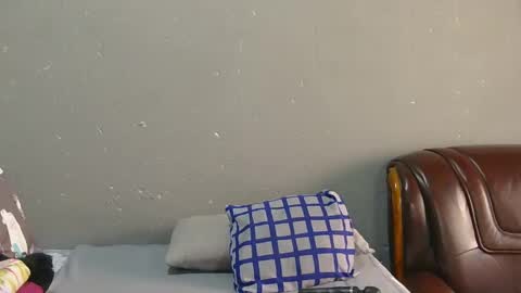 Snapshot of thickcaramel_p chatting on 02.21.25 phindy online show from 02.21.25