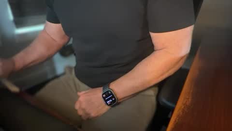 Snapshot of thickcock_9 chatting on 11.18.25 thickcock_9 online show from 11.18.25