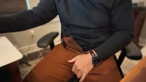 Snapshot of thickcock_9 chatting on 12.03.25 thickcock_9 online show from 12.03.25