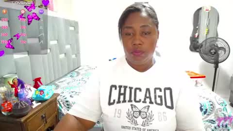 Snapshot of thickebonymilf chatting on 06.29.26 XIOMARA online show from 06.29.26