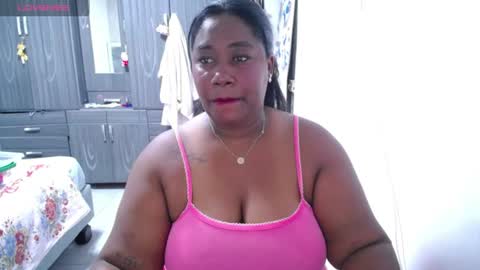 Snapshot of thickebonymilf chatting on 07.22.26 XIOMARA online show from 07.22.26