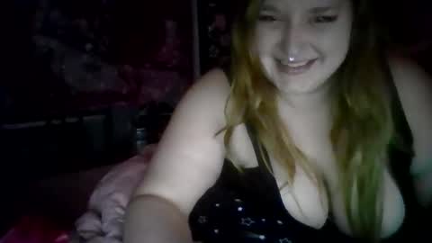 Snapshot of thickgingergoddess chatting on 11.29.25 Ariel online show from 11.29.25